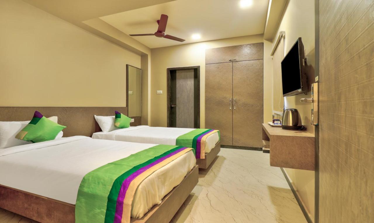 Treebo Sriz Cozy Seethamadhara Visakhapatnam Exterior photo