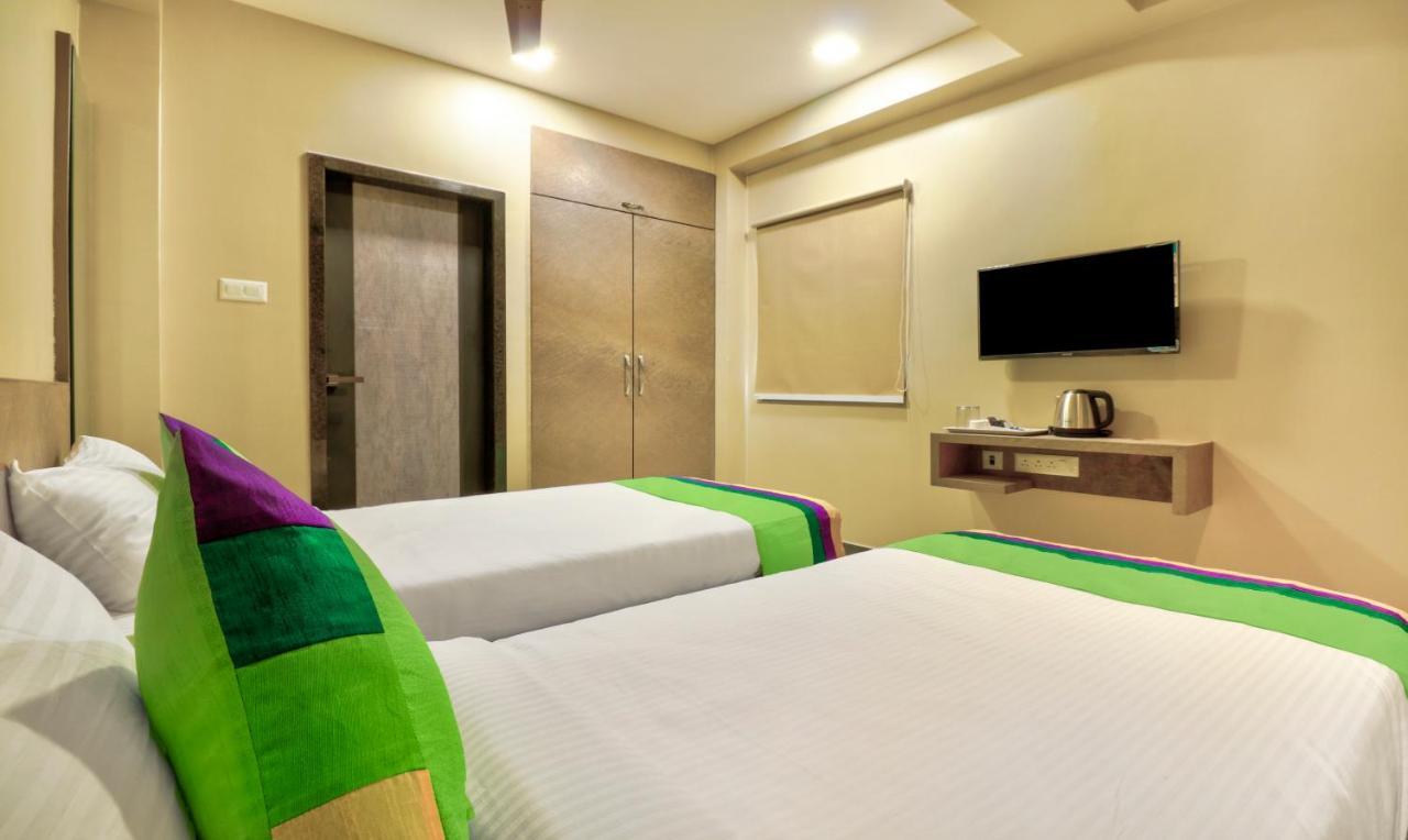Treebo Sriz Cozy Seethamadhara Visakhapatnam Exterior photo