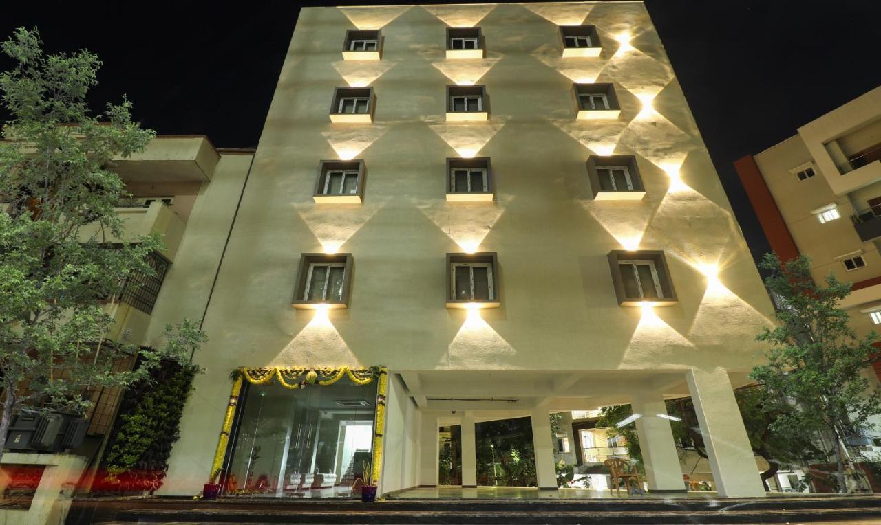 Treebo Sriz Cozy Seethamadhara Visakhapatnam Exterior photo